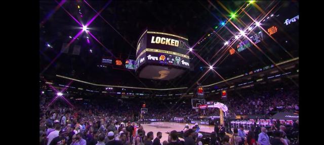 正在直播NBA总决赛雄鹿123-119赢下天王山