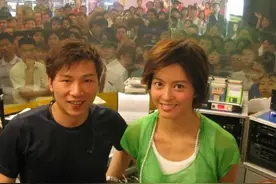 开过多场演唱会，又是名牌主持人，林颐可以说是广东唯一图片