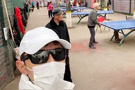 张继科近况！闻声逛野球场子，评论区炸锅：张大爷手痒上去露两手图片