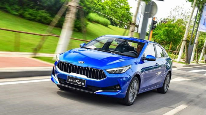 全新K3运动轿跑元素_悦动内饰层次感_起亚k3低配座椅问题