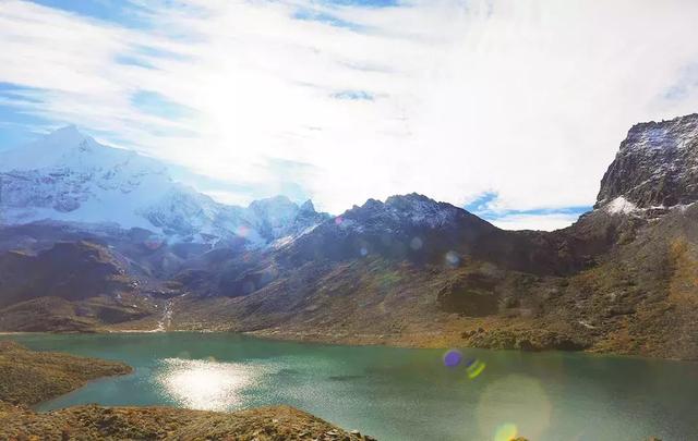 洛克线丨让无数行者放弃生命的地方，到底有多美