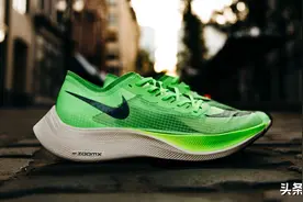 从辉煌到没落，曾经红极一时的“四大跑鞋”，如今怎样了？图片