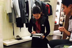 日本人的跪式服务图片