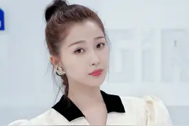 虞书欣为什么要在节目上"装嗲"？道理我都懂，但还是希望她正常点图片