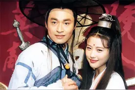 94版《倚天屠龙记》为什么评分不高？因为叶童的“许仙”太经典图片
