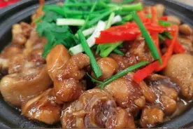 经典粤菜啫啫鸡煲正宗的做法，鲜香味美，学会在家自己做，太香了图片