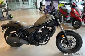 售价3.3万，解读本田反叛者CM300：油耗低至2.9L，却被自己人打压图片