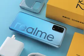 高刷快充“真香”机！realme真我Q2图片