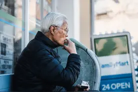 养老金将迎来17连涨，专家建议“农民退休制”却遭反对？图片