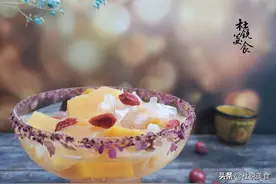 银耳有这4个特征，多是用硫磺熏过，转身就走，多便宜也不买图片
