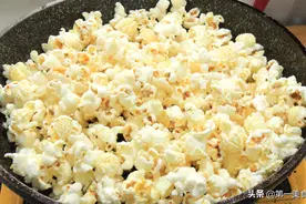 原来这么简单！1个炒锅1块钱就能在家炸出完美爆米花图片