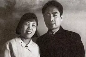邓颖超为林巧稚介绍对象，林巧稚幽默回答：谁让你们不早点解放我图片