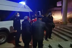 长沙县警方帮助失散18年的父子在战“疫”期间重逢图片