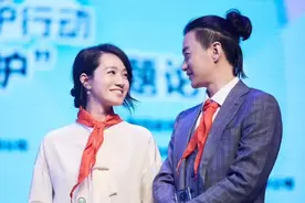 浪漫邂逅，奉子成婚，朱丹与周一围：总会遇到对的人图片