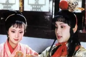 俗语：“树怕三摇，女怕三撩”不懂追女人的男人值得一看图片