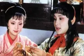 俗语：“树怕三摇，女怕三撩”不懂追女人的男人值得一看图片