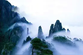 毛主席、苏轼、李白、白居易、陶渊明都写了庐山诗，哪首你最爱？图片