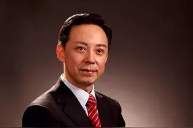 “京剧头牌老生”于魁智：我没有离婚，妻子还是原配图片