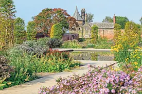 厌倦了城市风景？这些迷人的英式乡间花园了解一下图片