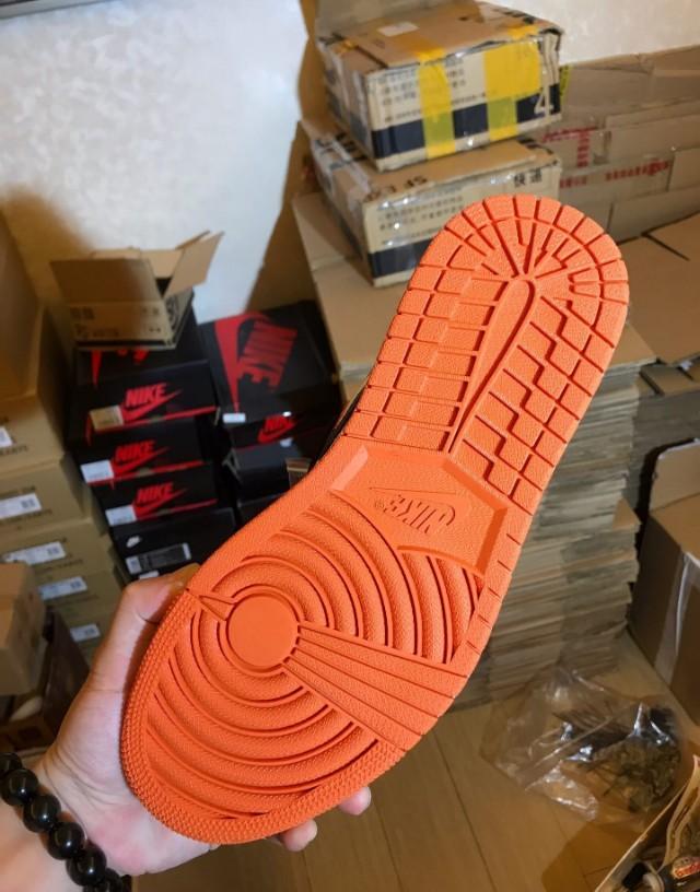 如何判断AJ1真假