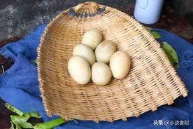 腌咸鸭蛋还放在盐水里？教你新腌法，10天入味，简单快速比买的香图片