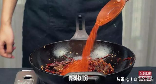 牛肉最过瘾的吃法，教你做超正宗冷吃牛肉，用手撕着吃