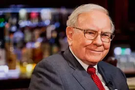 巴菲特8亿美元加仓银行股！国内基金银行持仓仅超2%，6年最低图片