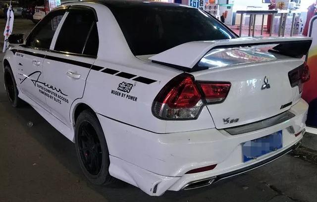 2万买台二手车，搭载明星发动机，双独立悬架，还是改装界的宠儿