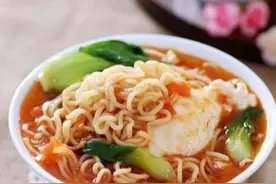 为什么煮的方便面，和泡的方便面，口感味道差距那么大？图片
