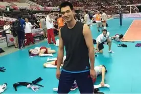 为啥女排都是男陪练？这位90后男排练火了，曾被牵线朱婷图片
