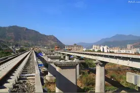 凉山加快铁路规划建设助推乡村振兴图片