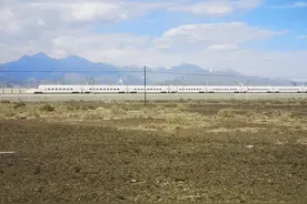 7月1日起乌鲁木齐至西安北间开行动卧列车 票价出炉图片
