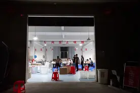 一个做刷子的小镇转型做口罩：早期日进账40万，满屋“刷刷刷”数钱声，如今利润蒸发99.3%，他们将何去何从图片
