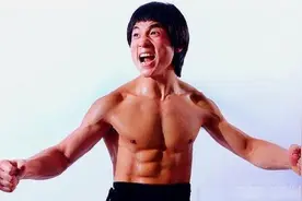 甄子丹被批叶问是胡编乱造，现代李小龙语出惊人，功夫片再崛起？图片