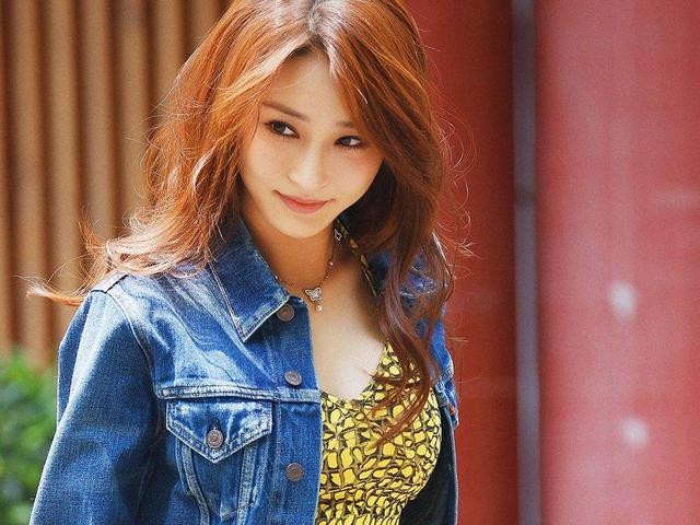 付瑞亭家庭背景介绍,陈冰瞒着丈夫参加《中国好声音》,台上称单身