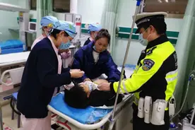 幼儿因蚕豆病危在旦夕， 南明交警开道快速送医图片