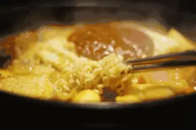 中国泡面鄙视链：就算饿死，我也不吃香菇炖鸡面图片