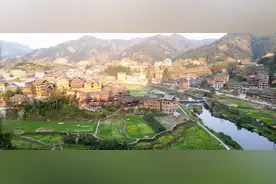 时评：从《我和我的家乡》看乡村之变图片