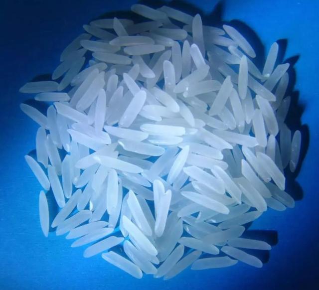 玉针香是水稻中的一种高档特优超泰国香米,对种植区的气候,环境要求