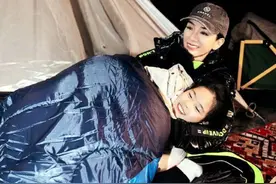 黄奕国庆带女儿重走长征路，母女身体力行学长征精神，满满正能量图片