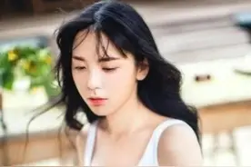 40岁的女人，到底喜欢多大的男人？听听女人的心里话图片
