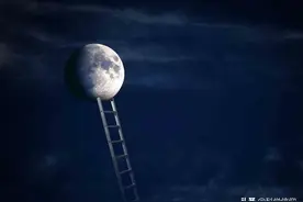 进入太空必须要达到第一宇宙速度吗？用梯子爬上去行不行？行图片