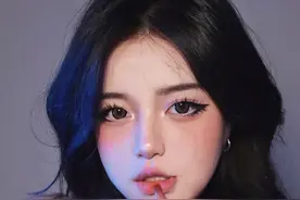 别再买卫衣了！今年流行E-girl风，又美又飒图片