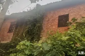 江津区朱杨镇拆除危房为民解忧图片