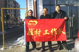 聚焦齐齐哈尔脱贫攻坚：摩托车“趟”出康庄路——记甘南县东阳镇东阳村驻村工作队队员于树杉图片