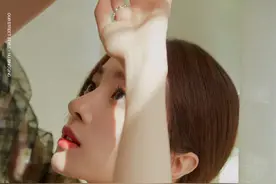 胡冰卿 麻花辫飒爽利落写真图片图片