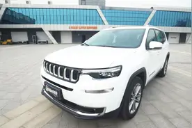 让日系SUV吐血！超大空间有面子，这台SUV不买绝对后悔视频封面