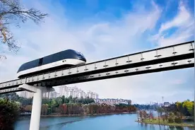 西安拟建白鹿原有轨电车项目，全线10.6KM，接驳纺织城地铁站图片