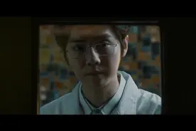 鹿晗新剧首演反派，穿白大褂戴眼镜诠释“斯文败类”图片