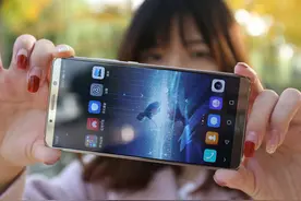 从4499跌至979元，昔日华为顶级旗舰降成二手价：麒麟970+鸿蒙OS图片